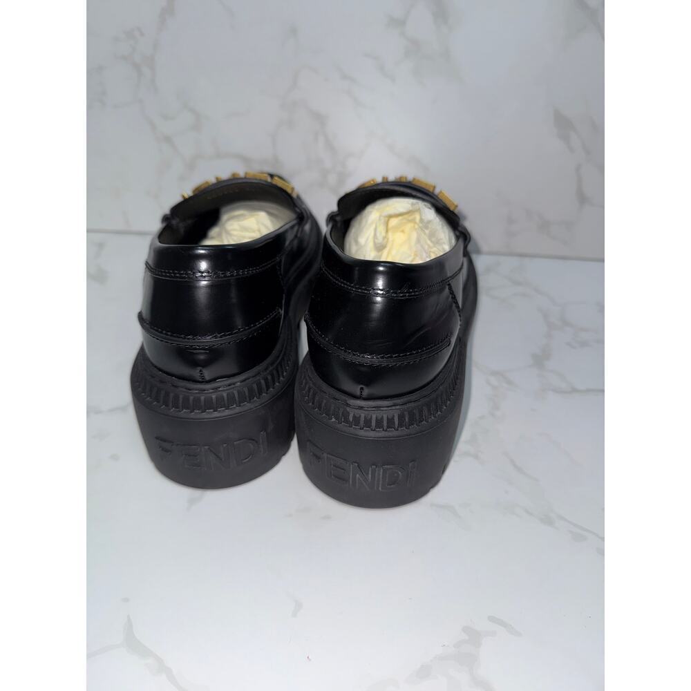 Fendi Loafers in Black with Gold Logo - Picture 4 of 6